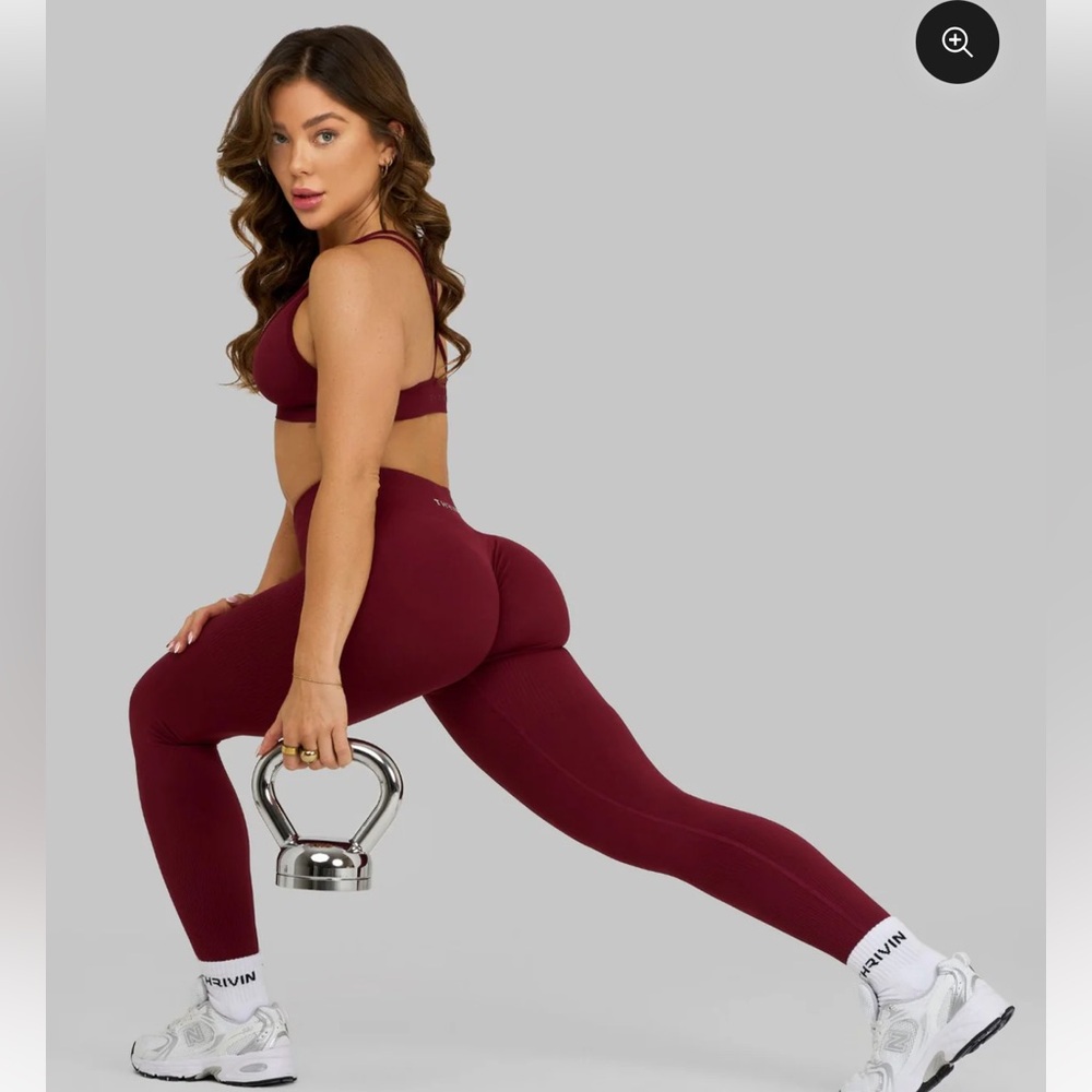 ❤️‍🔥THRIVIN Leggings size small in fine wine ❤️‍🔥 NWT